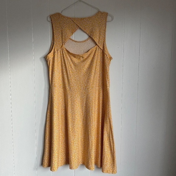 2 Dye 4 Yellow floral print summer dress with keyhole cut out back size L - Picture 3 of 14